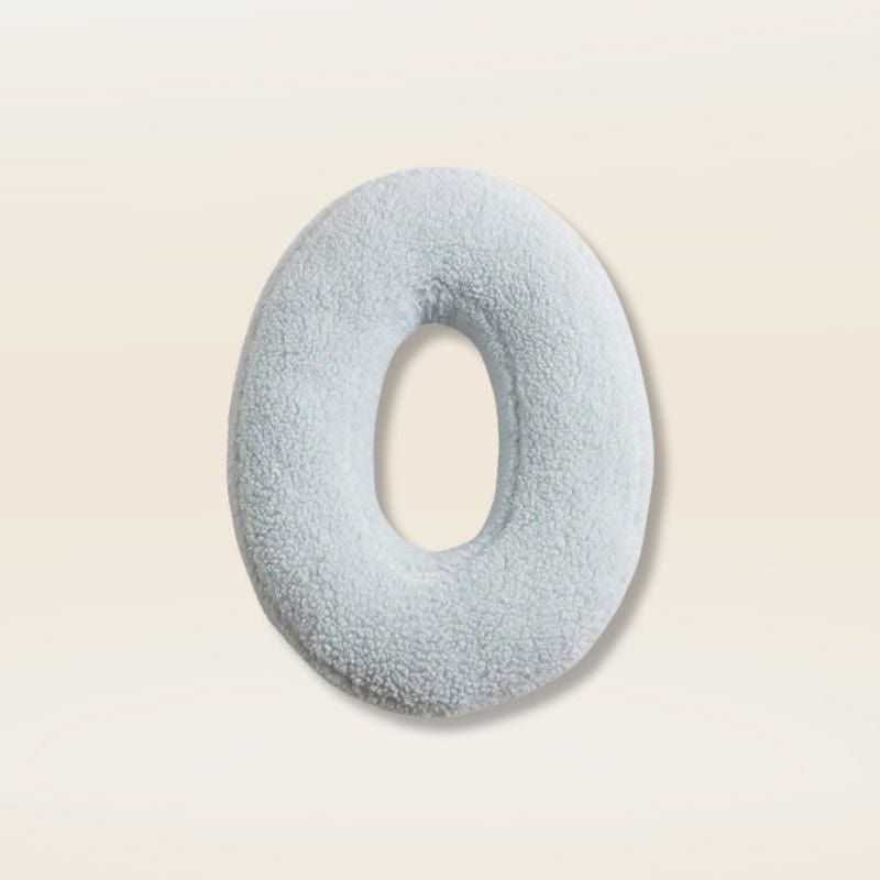 Coussin lettre | Dreamy Sloth® O / 38x30 cm