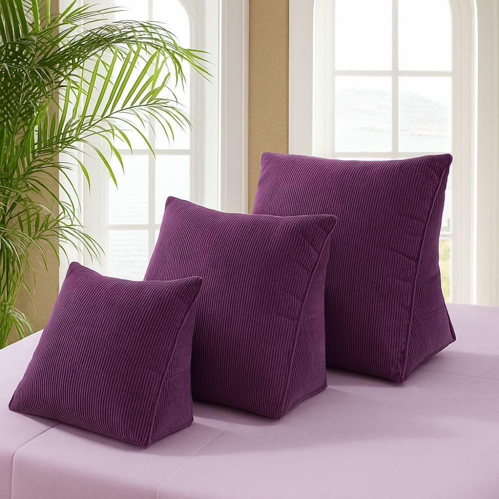 Coussin triangle | Dreamy Sloth® Violet / 40x36 cm